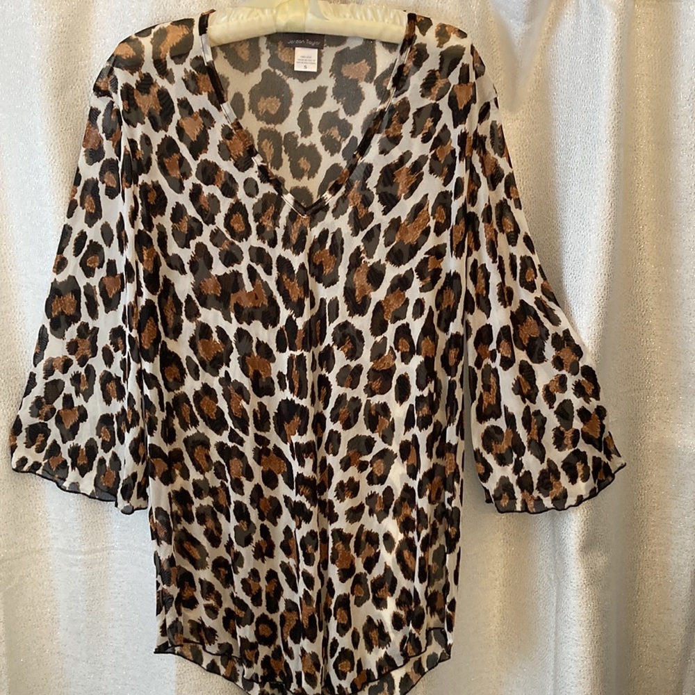 Jordan Taylor White Leopard Cover Up - Picture 2 of 5